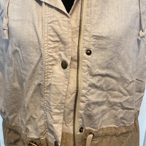 Maurices Women’s Vest Jacket sz L NWT - Picture 4 of 8